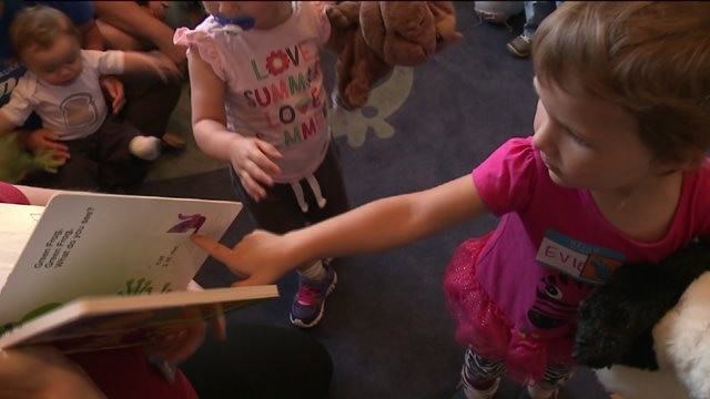 Milwaukee Public Library sets goal to enroll 25,000 young people in summer reading program