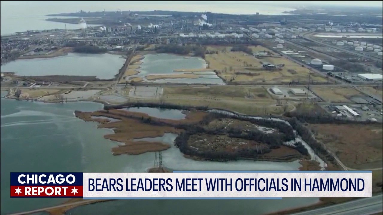 Bears' officials visit Hammond as stadium decision looms