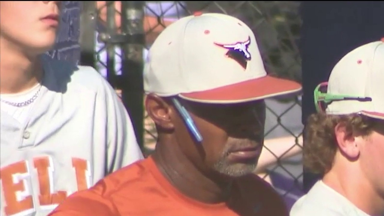 Georgia baseball coach still coaching after DUI
