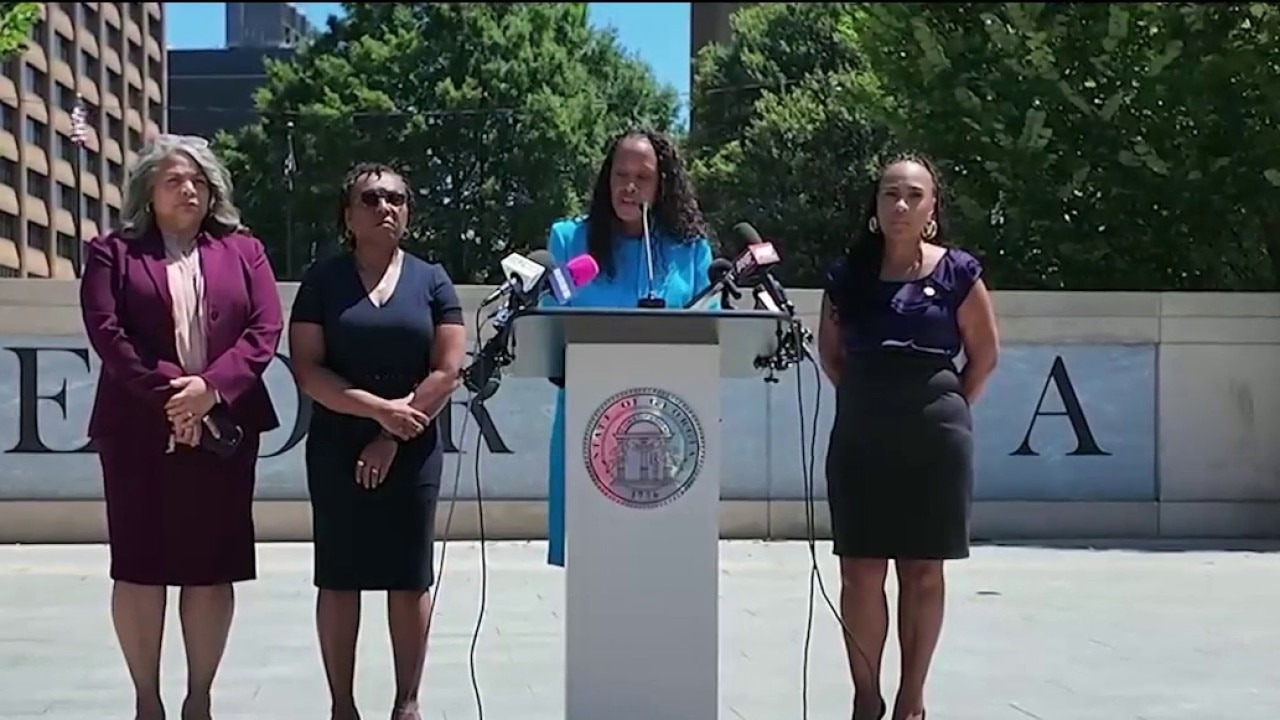 DA's fight back against law creating non-partisan races