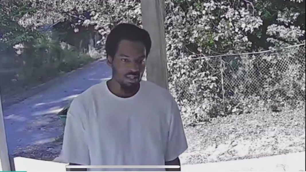 'Singing burglar' wanted by Atlanta Police
