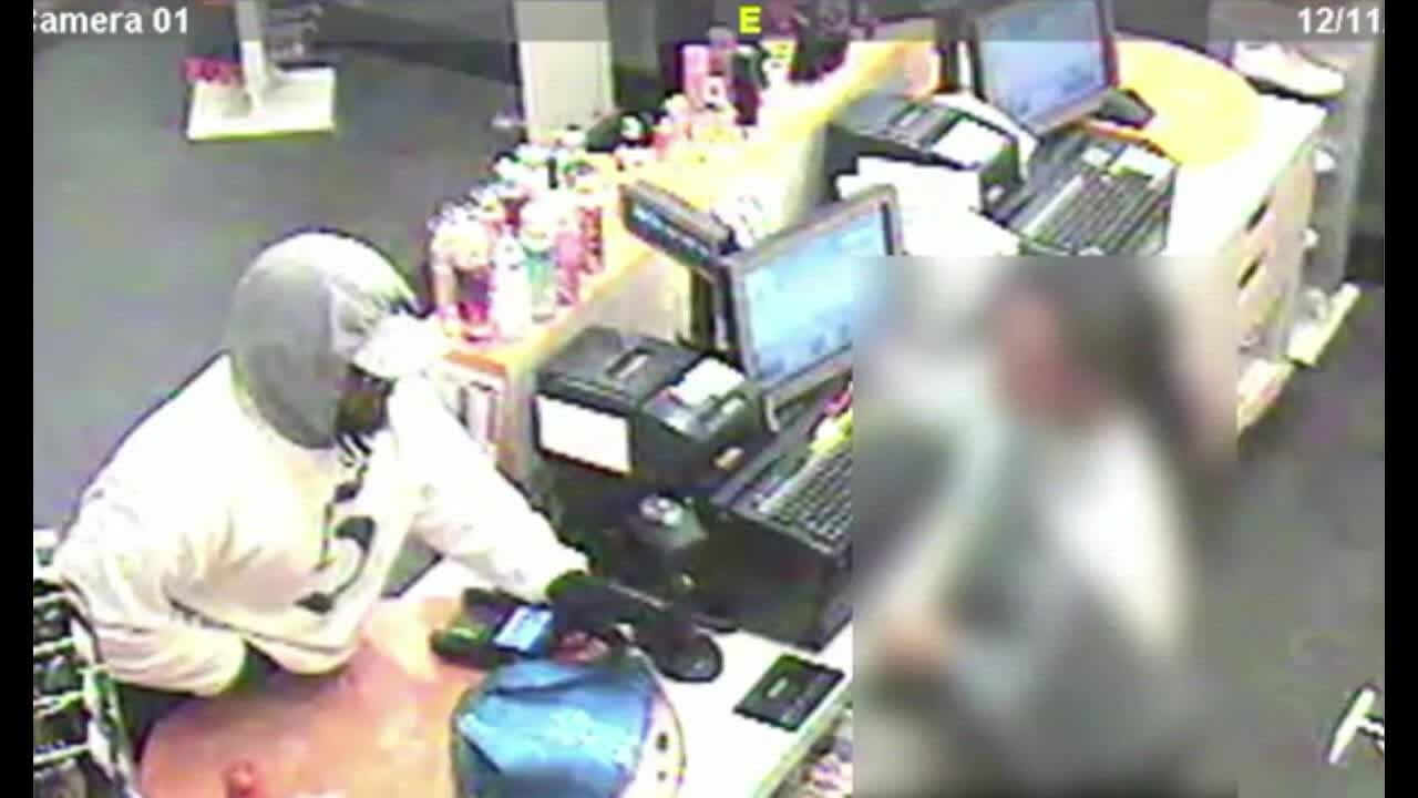 Suspect sought in two North Philadelphia PaylessShoe store robberies