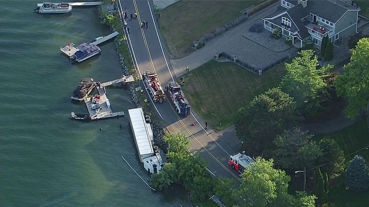 SkyFOX over semi-truck crash into Pine Lake