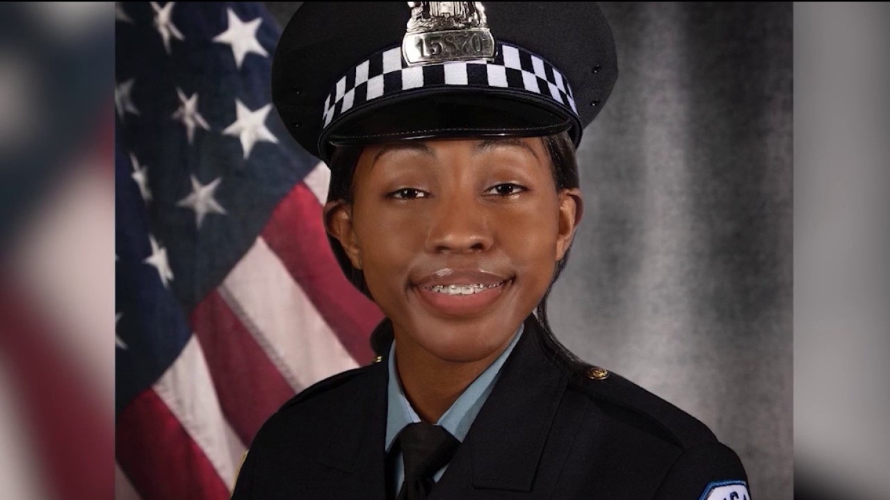 Family, Chicago police honor fallen officer Areanah Preston