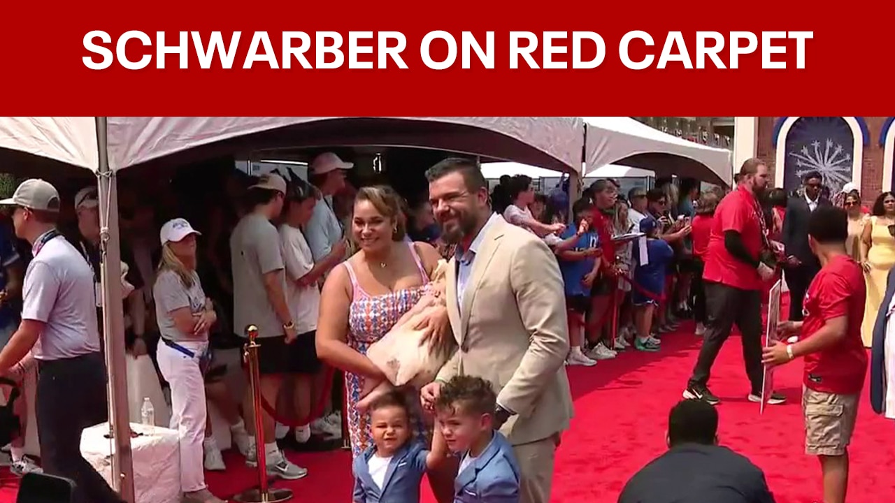Kyle Schwarber on the MLB All-Star Red Carpet 