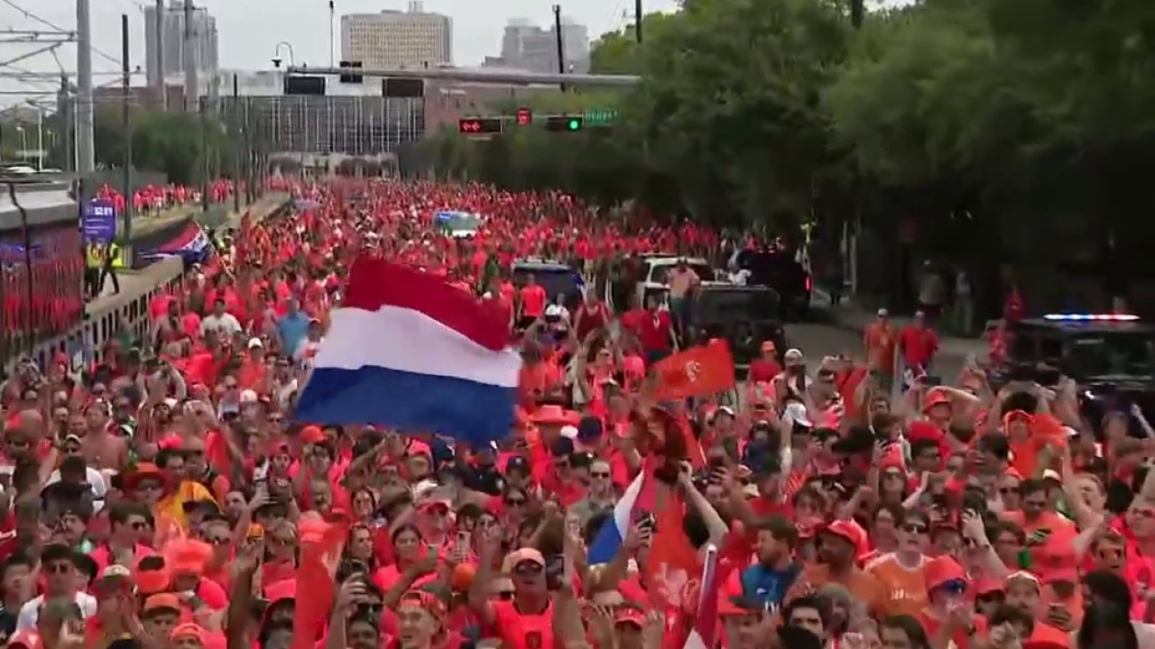 Sweden, Netherlands fan march in Houston streets ahead of World Cup match