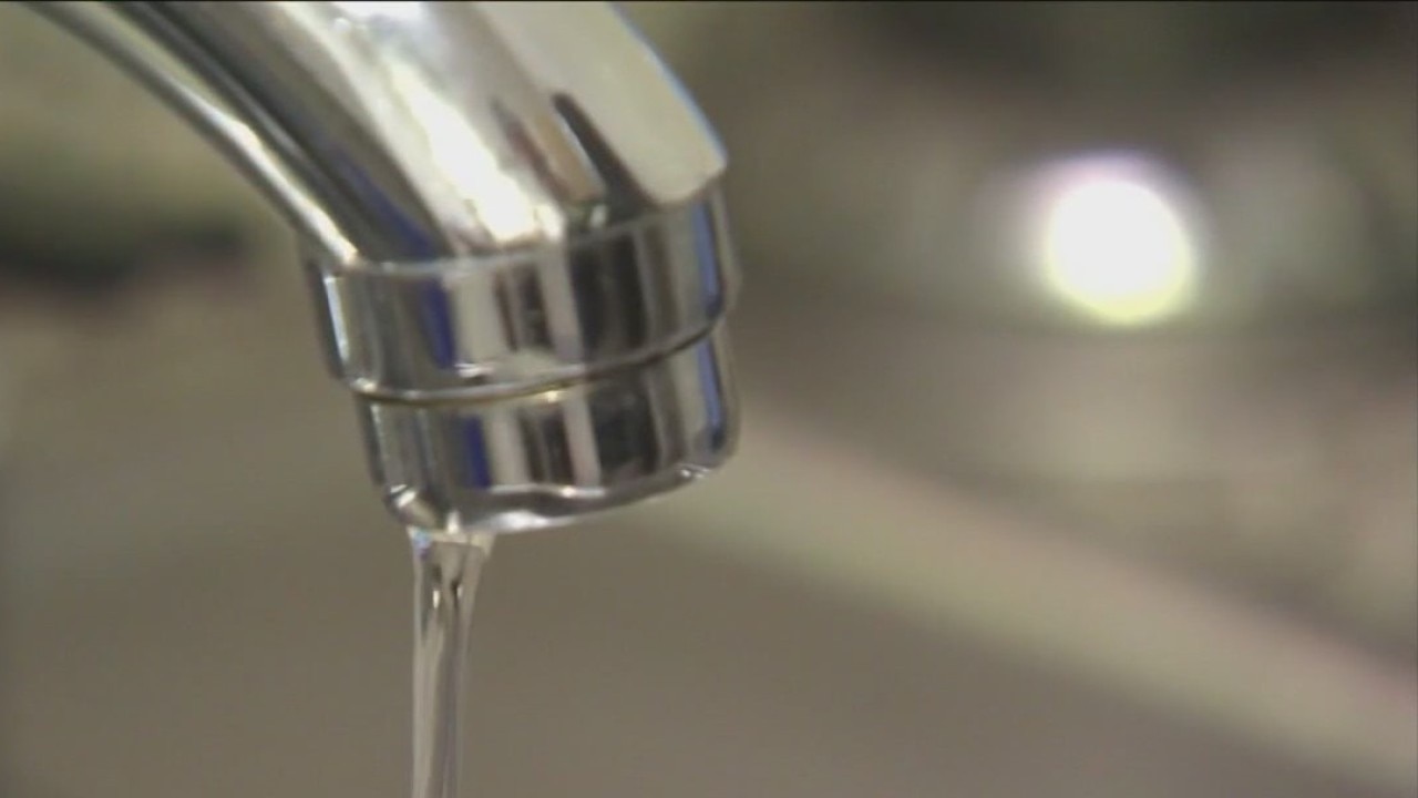 Chicago must replace all of its lead pipes, an estimated $12B project | ChicagoLIVE