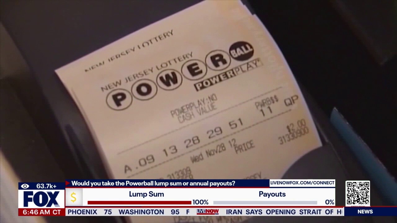 Powerball jackpot tops $900 million 