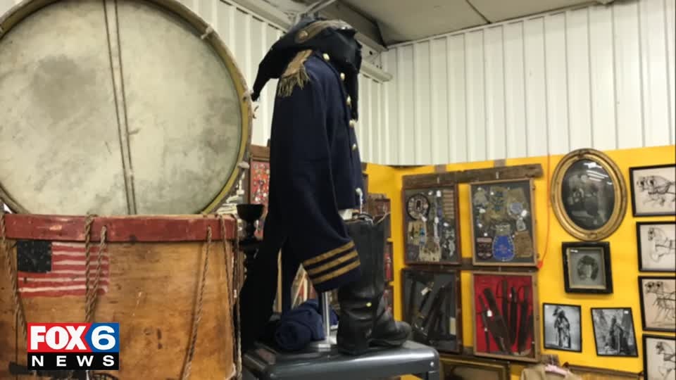 Kramp Visits The Lake Country Antiques & Art Show