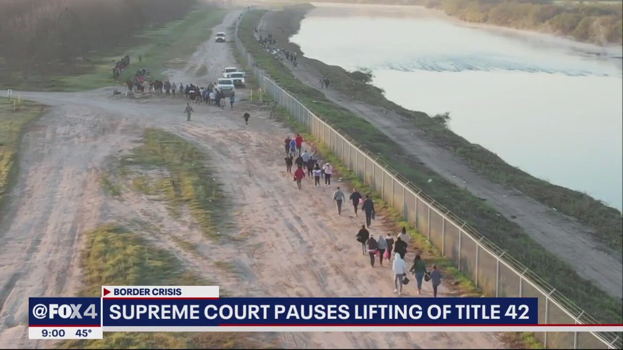 Supreme Court temporarily blocks order to end Title 42