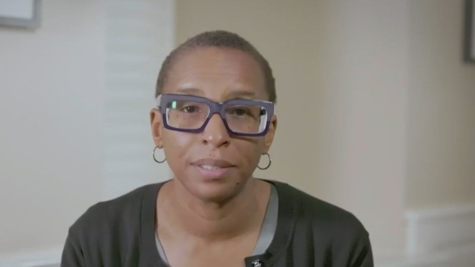 Harvard president resigns