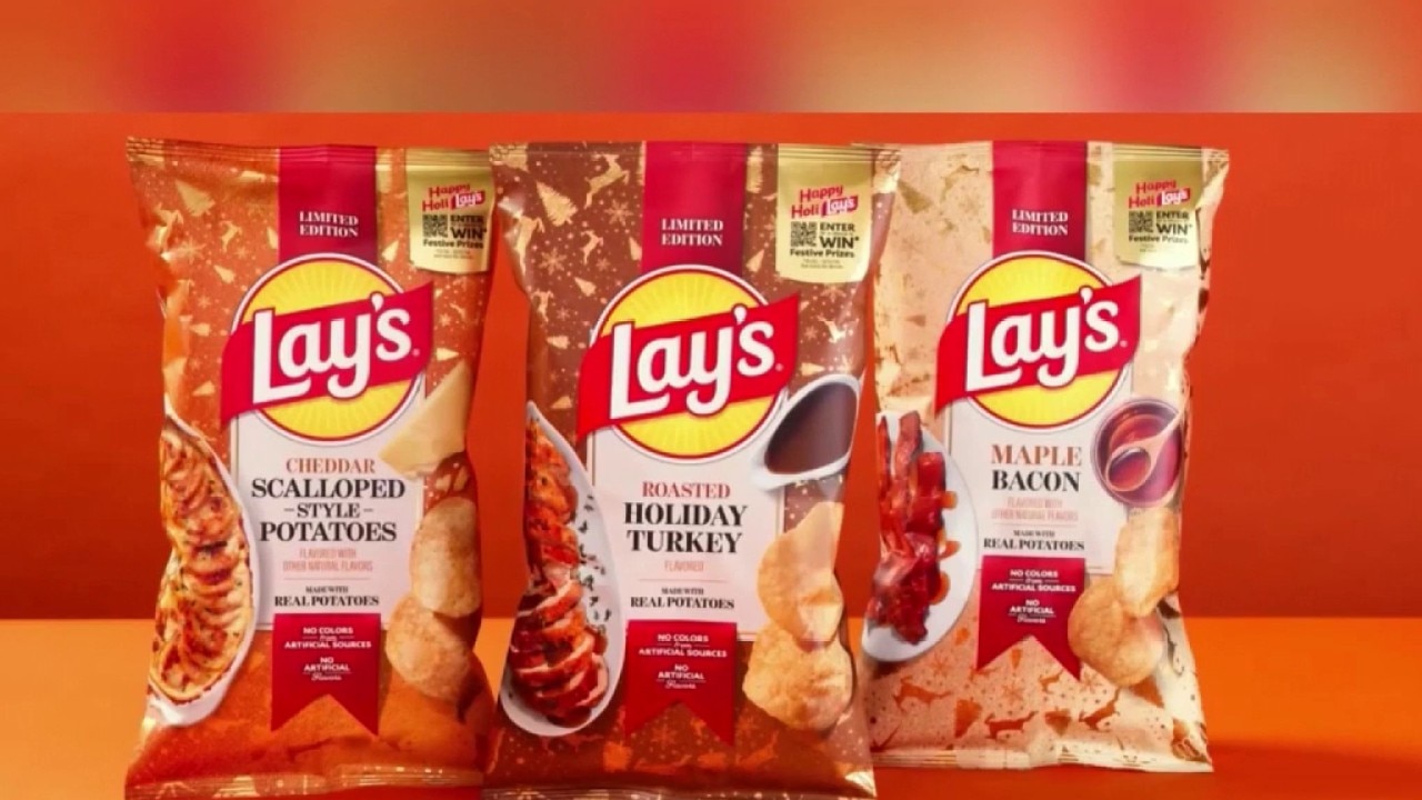 Holiday chips arrive as shoppers start spending