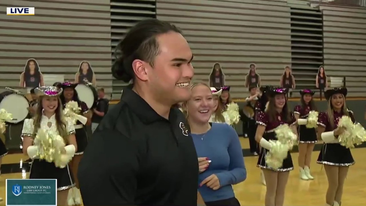 Surprise homecoming proposal during 'Making the Grade' at Pearland HS!