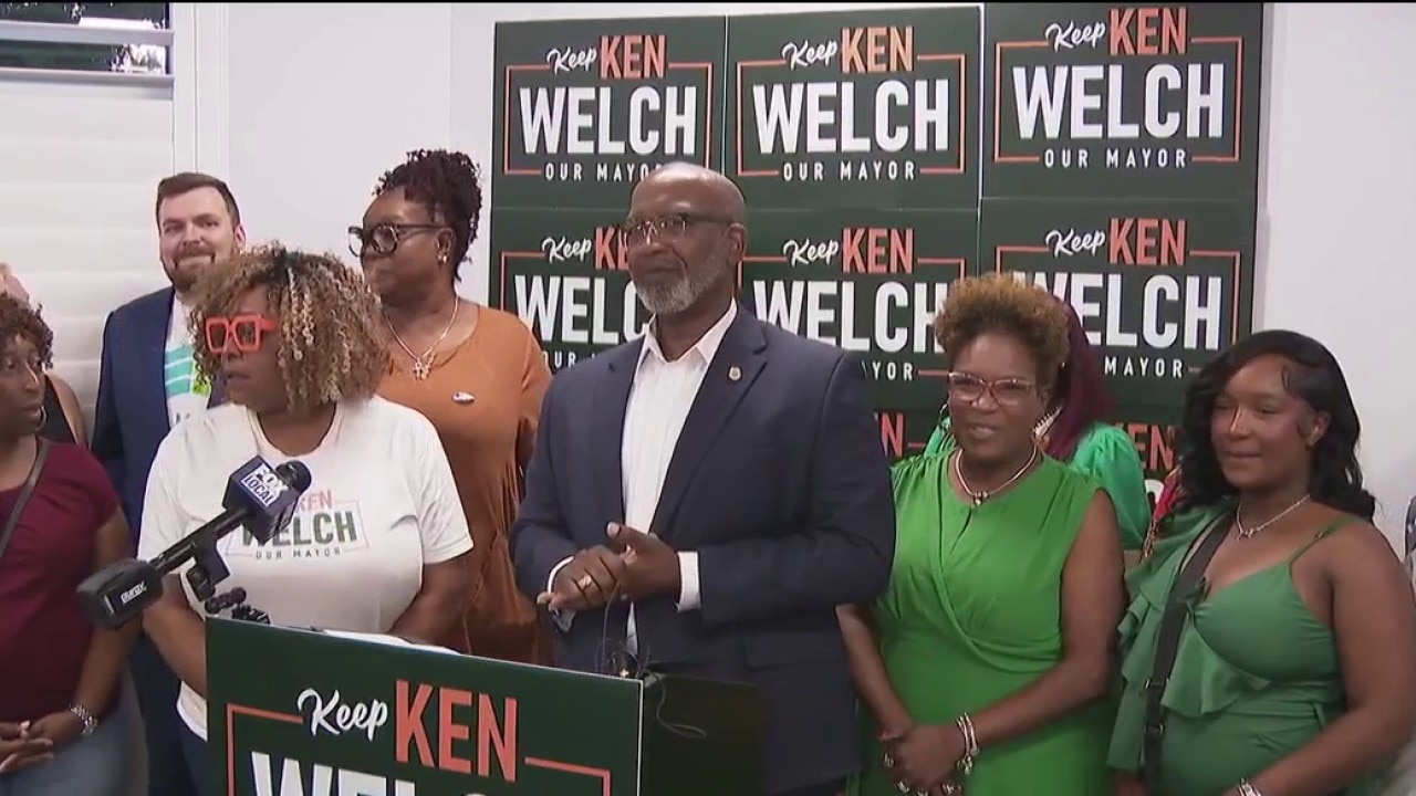 St. Pete mayoral race: Ken Welch, Charlie Crist head to runoff