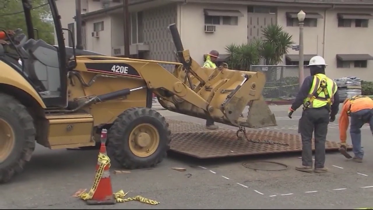 Work Continues On Studio City Sinkhole
