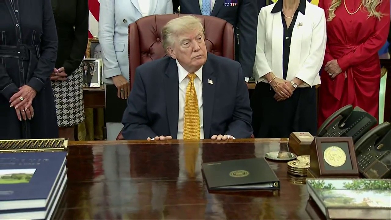 Trump signs executive order creating Presidential Military Spouse Commission