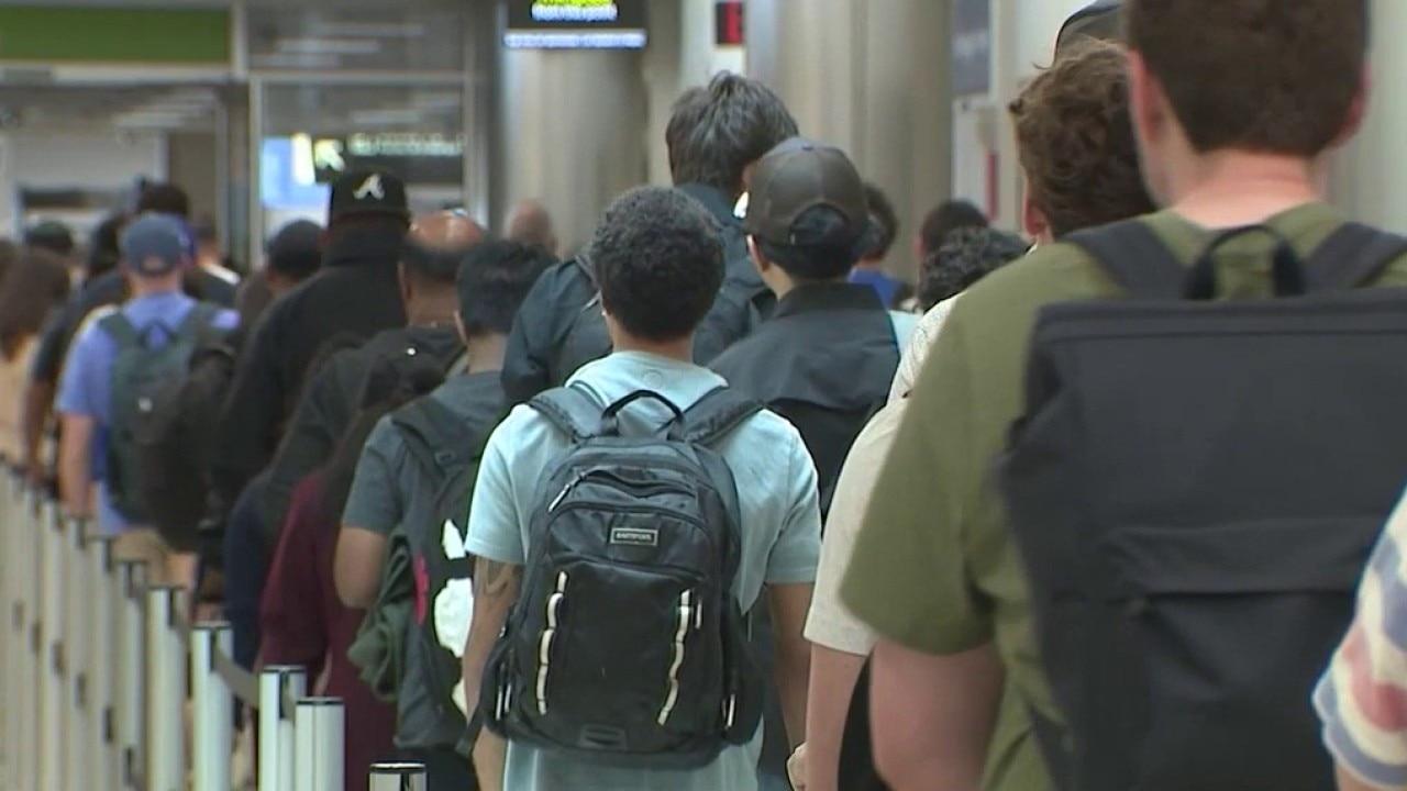 Atlanta airport begins mandatory checks for arriving passengers