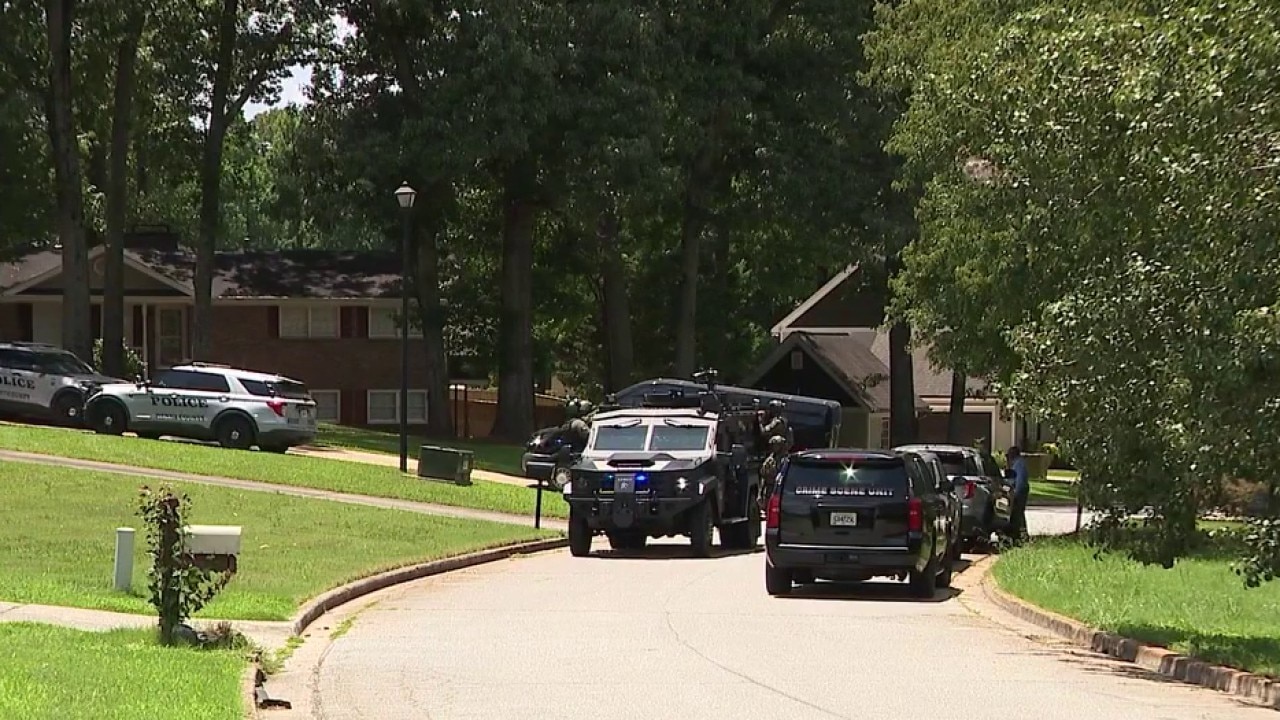 5-hour Henry County standoff ends in arrest 
