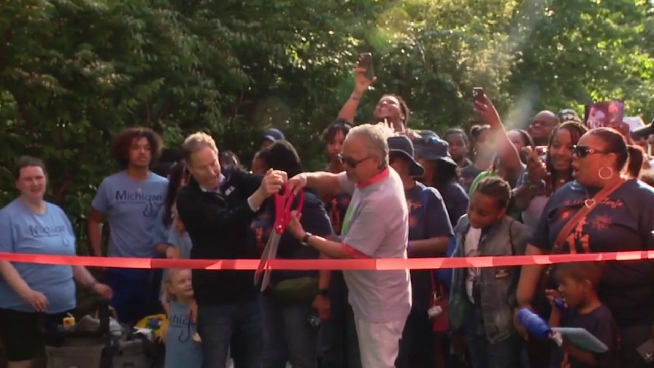 Largest kidney walk in the US takes place at Detroit Zoo