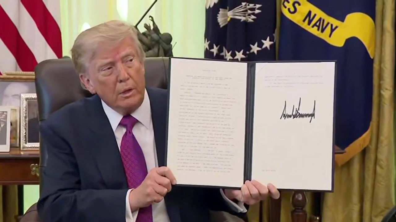 Trump renames Lake Ontario to Lake America