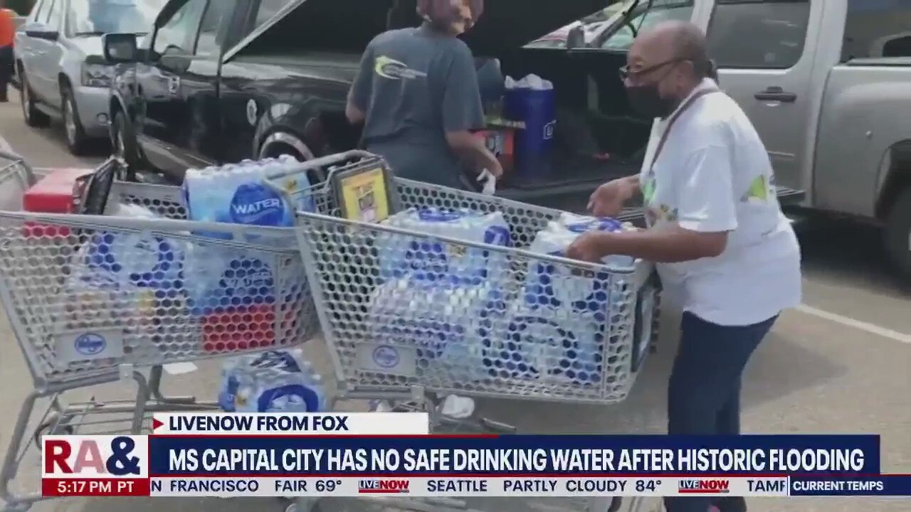 No Safe Drinking Water: Crisis in Mississippi's capital | LiveNOW from FOX