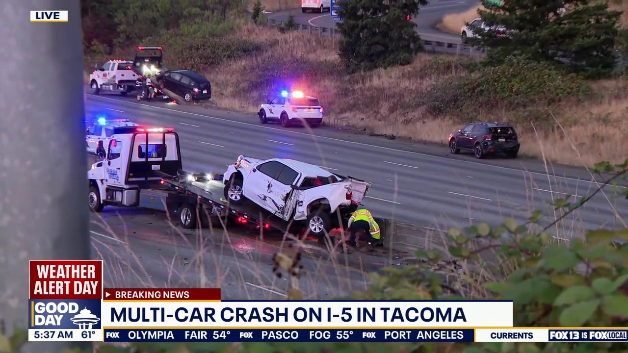 Multi-car crash on I-5 in Tacoma, WA
