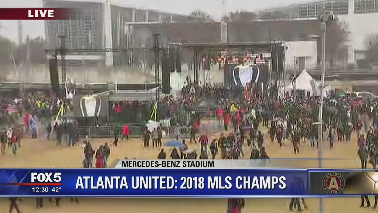 Atlanta United supporters linger