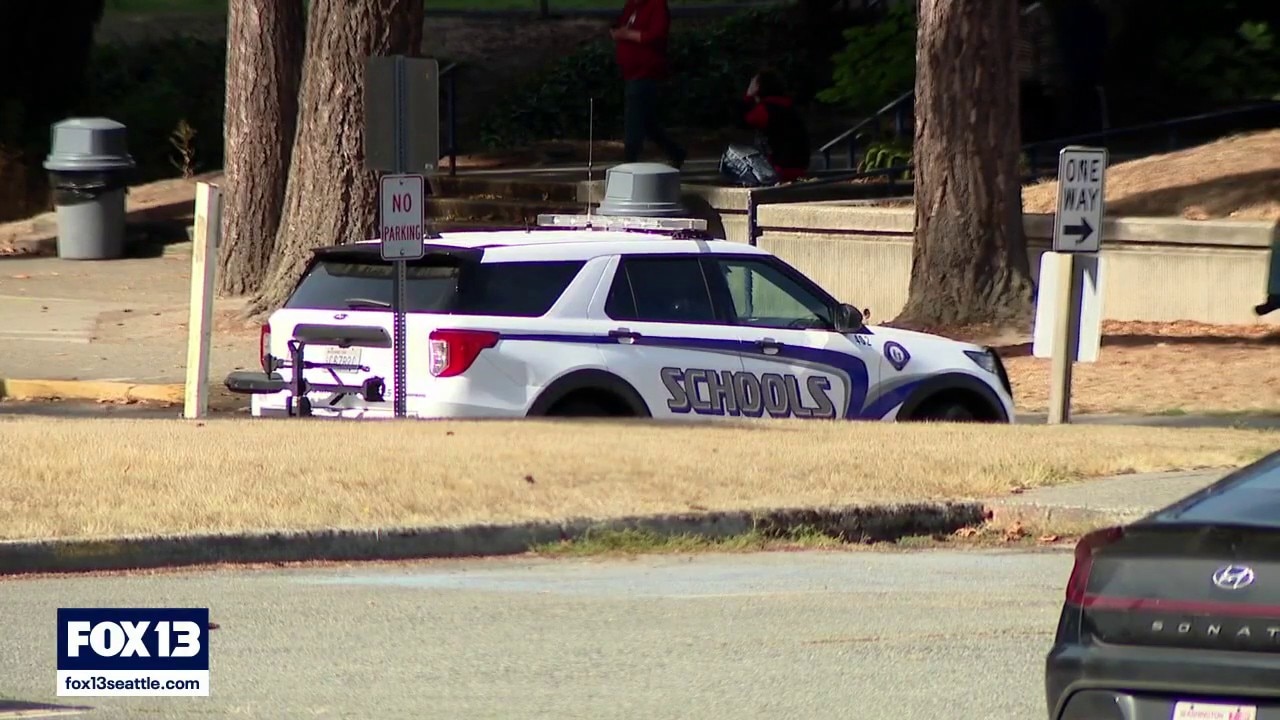 Federal Way high school employee faces charges after student fight