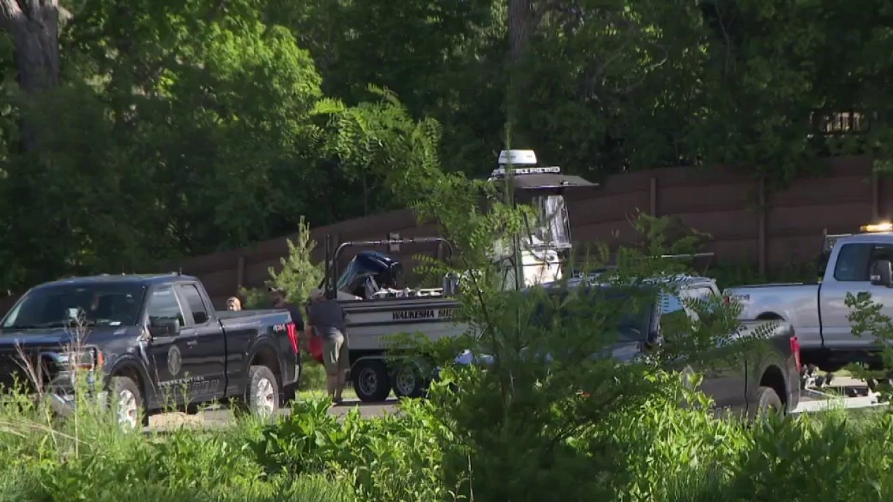 Okauchee Lake search, man's body recovered