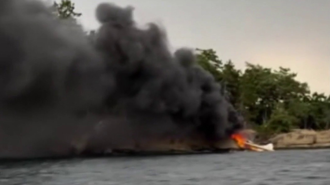 Passengers of downed seaplane rescued | West Coast Wrap