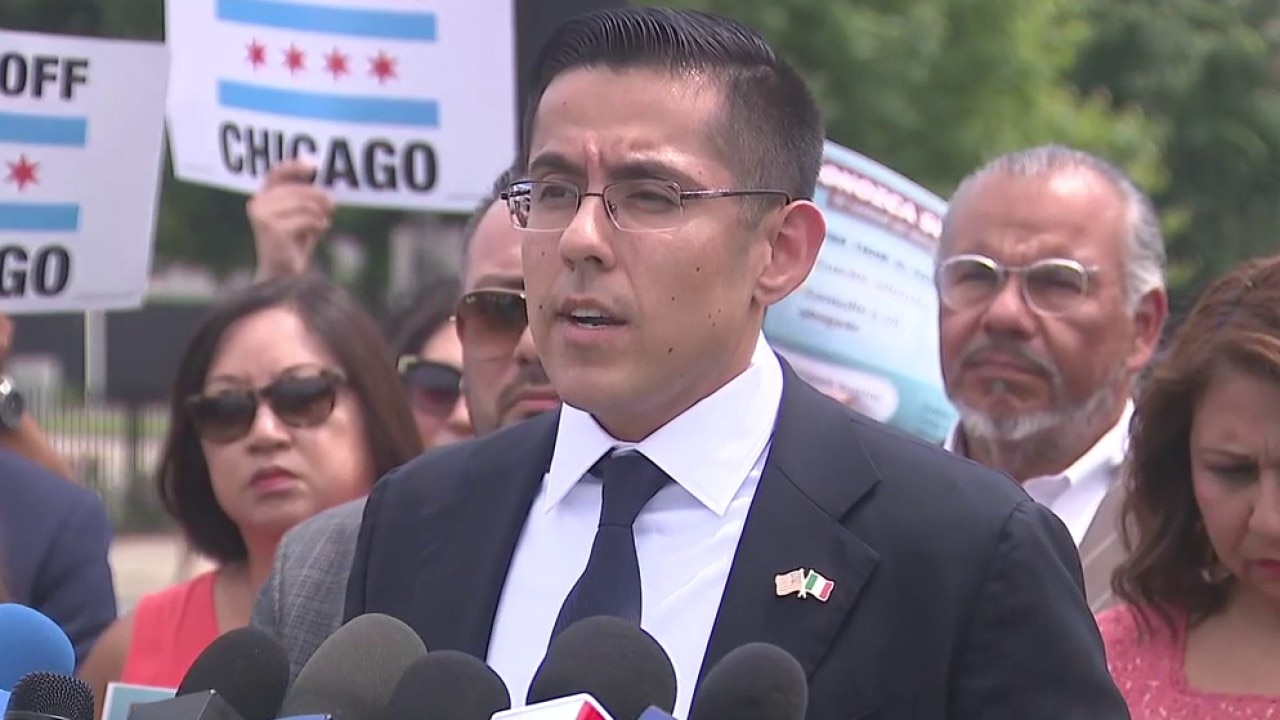 Chicago community leaders speak out amid surge in ICE activity: 'It has never ended'