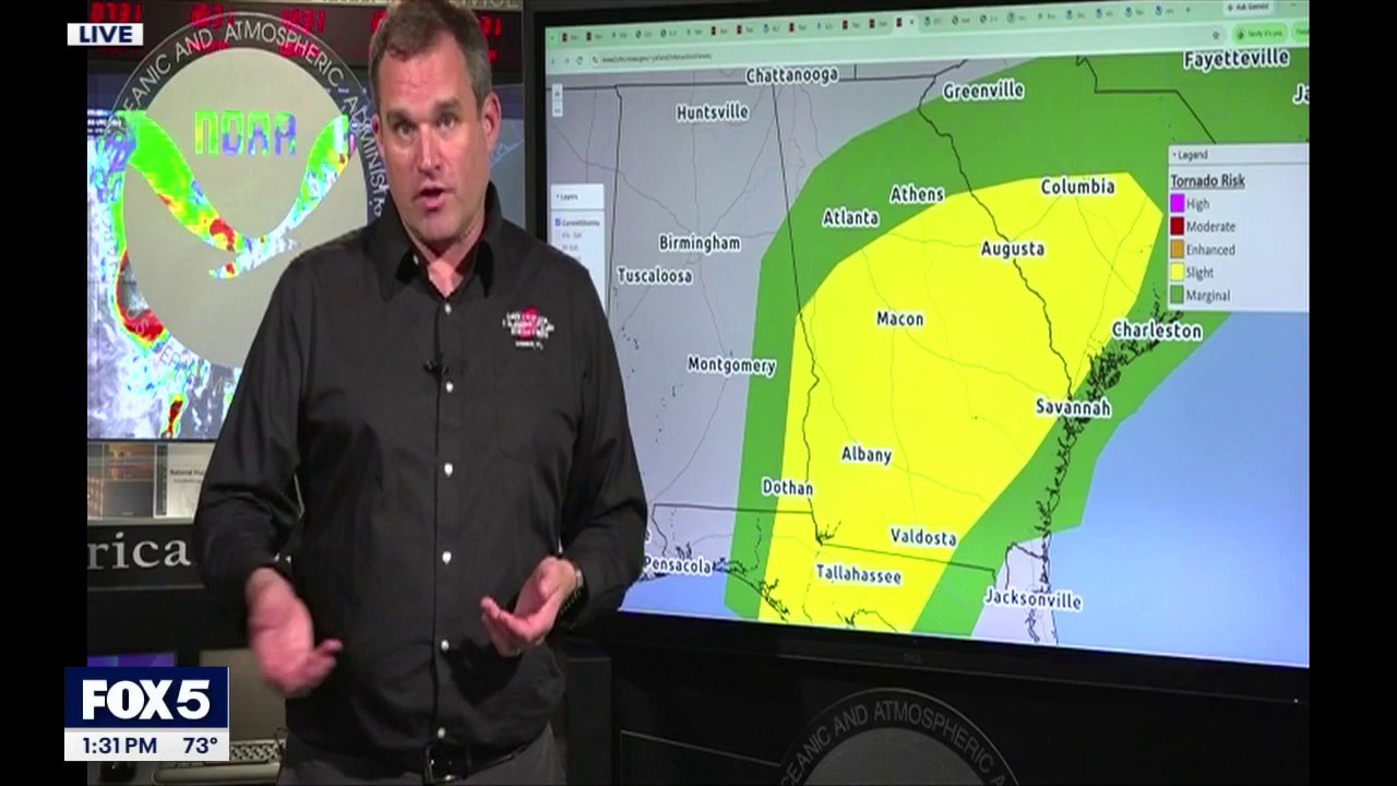 Hurricane hunters track Isaias ahead of landfall