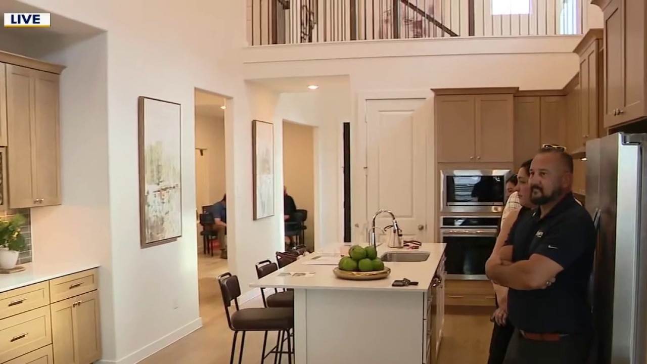 Look inside model home for St. Jude Home Giveaway  