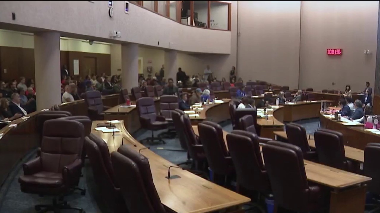 Chicago alders consider tenant rights, heat safety rules and parking meter deal