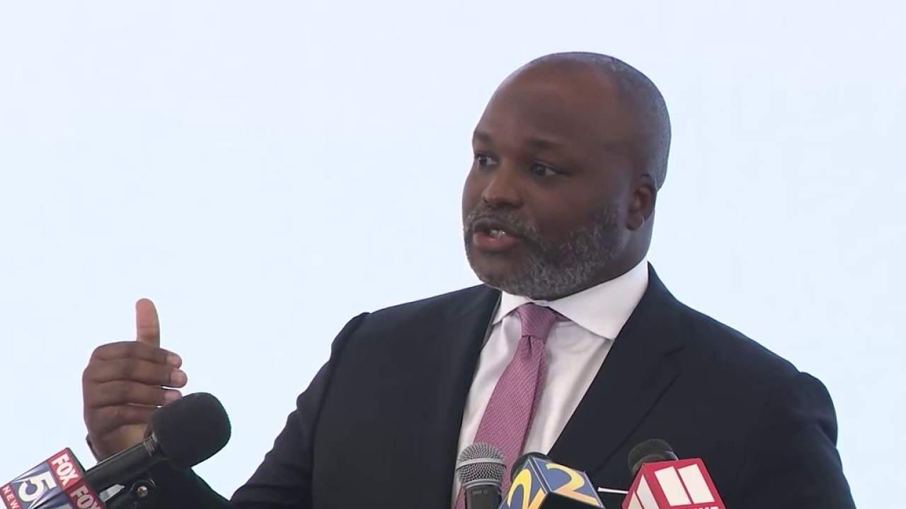 APS to expand 'Community Hubs' in transitioning buildings