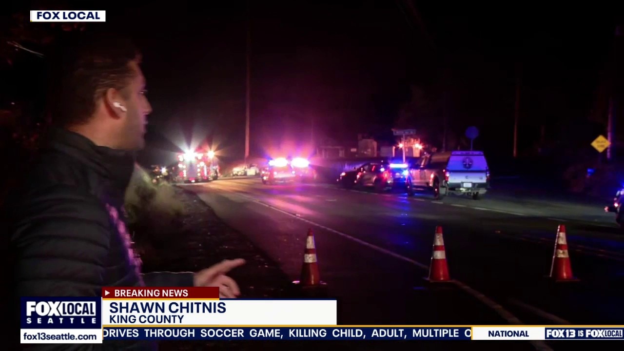 Crash blocks all lanes of SR-164 near Enumclaw, WA