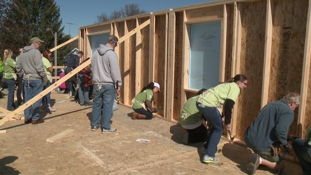 National Women Build Week: Women volunteer their time to work on Habitat home in Waukesha