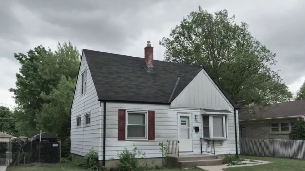 Police say a woman was renting out a house she did not own