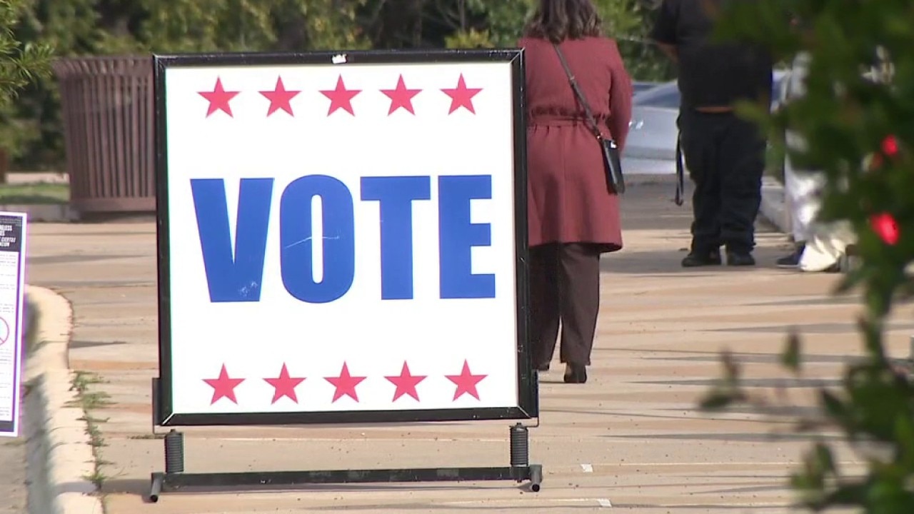 Travis County voters head to polls for early voting