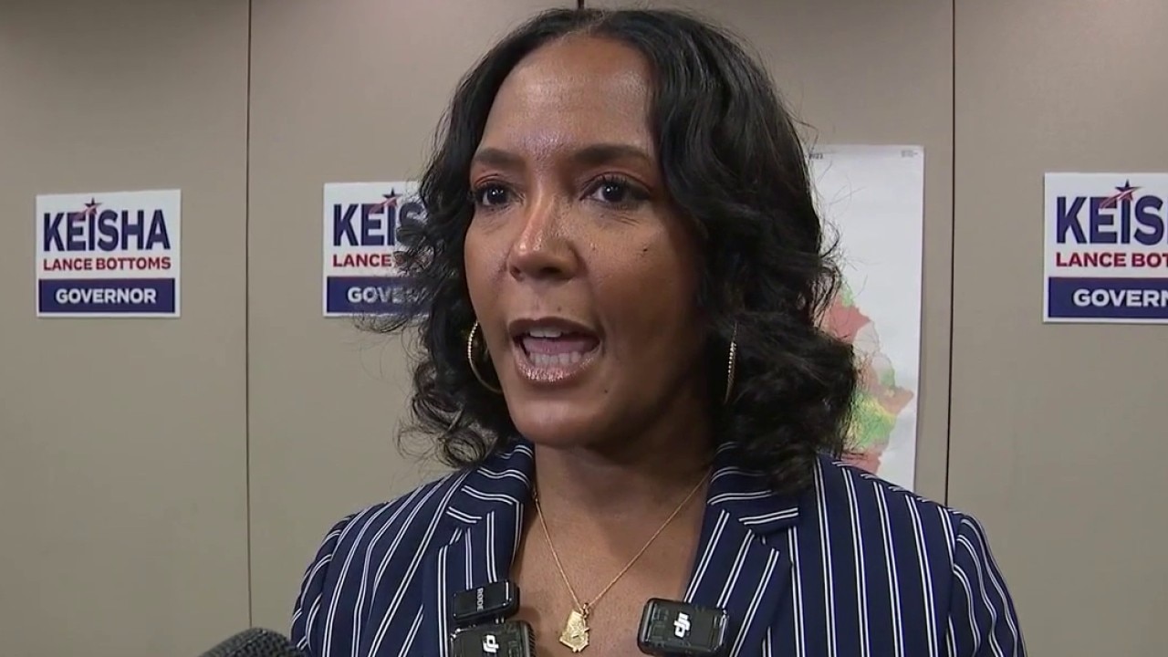 Keisha Lance Bottoms leads early, opponents hope for runoff