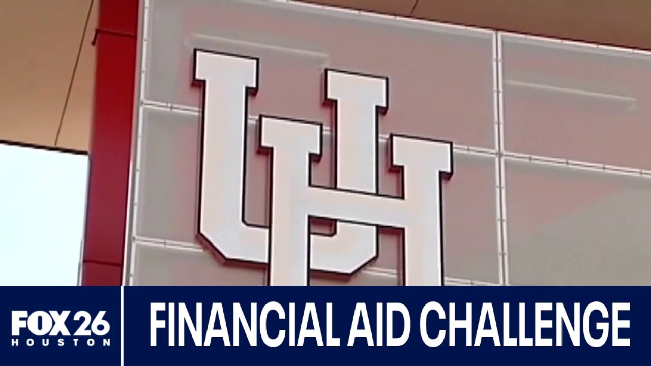 University of Houston student says financial aid change left her scrambling