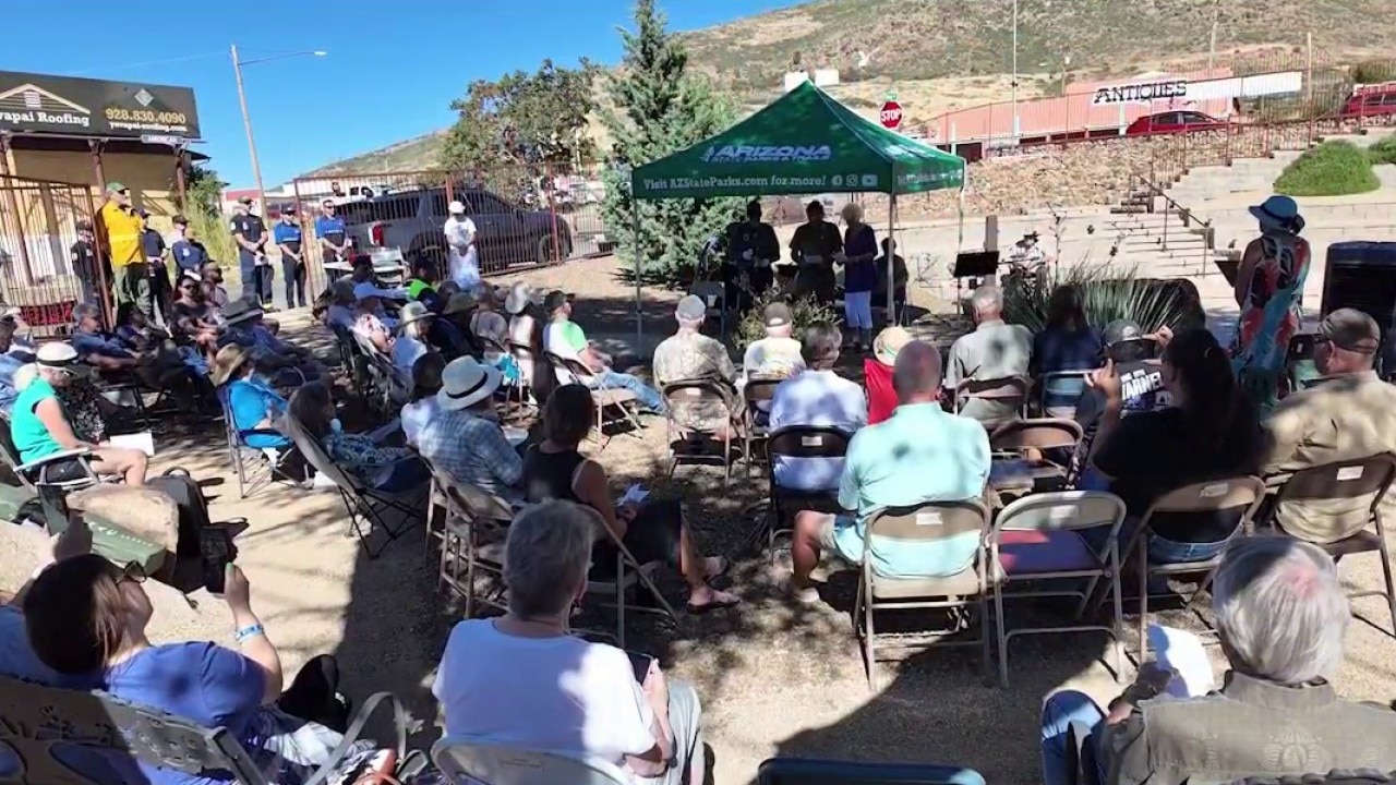 Community honors 19 hotshots lost in wildfire