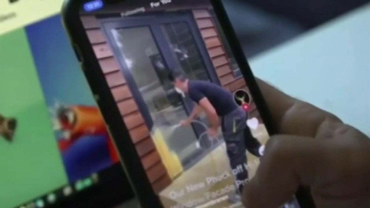 How to battle the summer screen time struggle