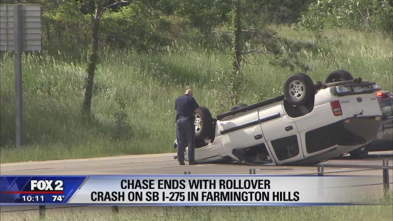 Police chase ends with rollover crash on I-275 in Farmington Hills
