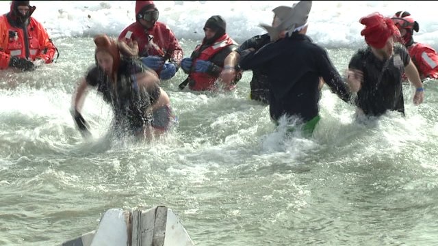 Wisconsinites brave the bitter cold for Special Olympics athletes