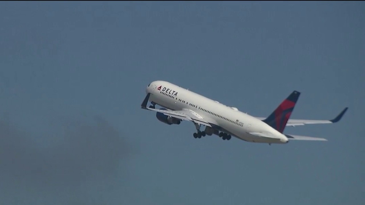 Officials expect 2.7 million weekend travelers