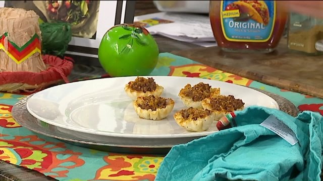 It`s taco time! Check out this recipe for tiny taco beef tarts