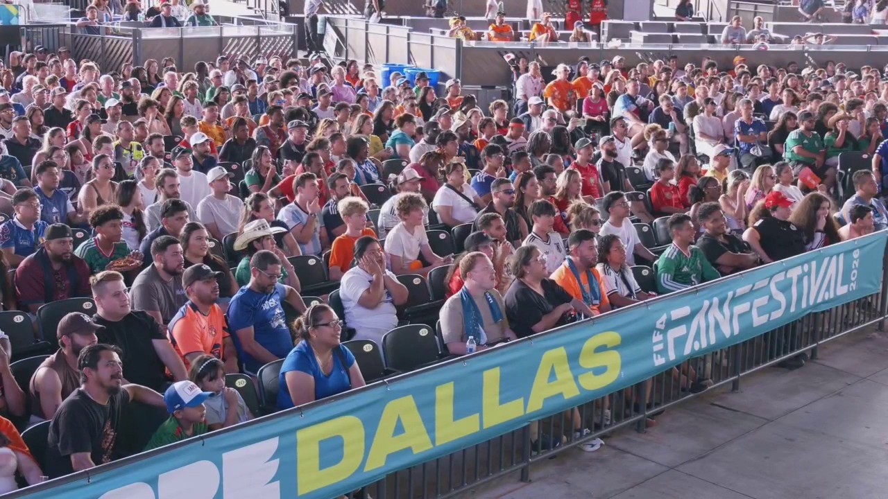 Netherlands quickly strikes back vs. Japan; fans react