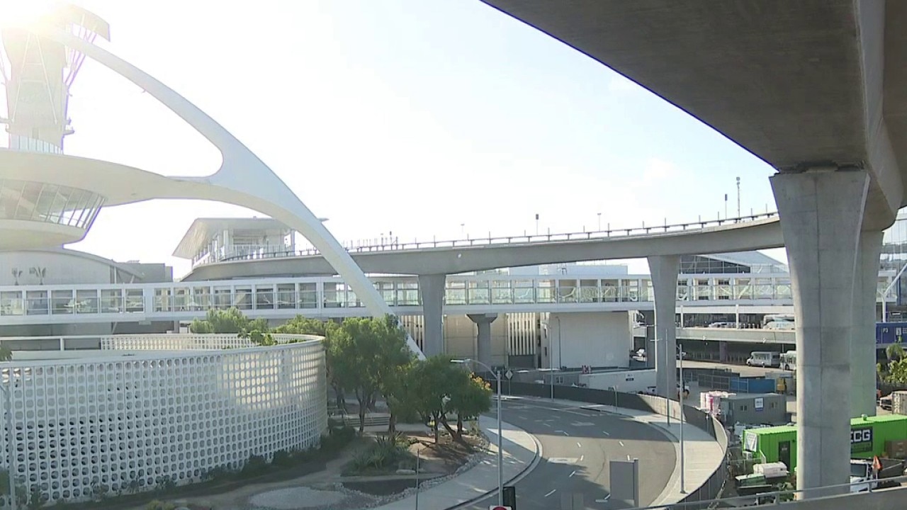 LAX People Mover delayed again