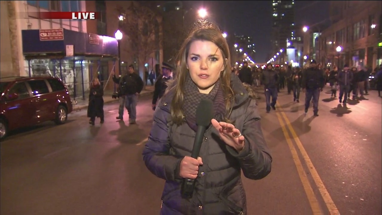 FOX 32's Elizabeth Matthews walks alongside Chicago protesters